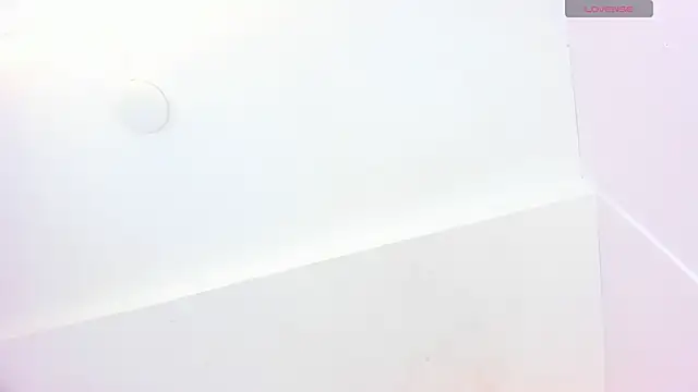 DaphneLloyd online show from December 6, 8:51 pm