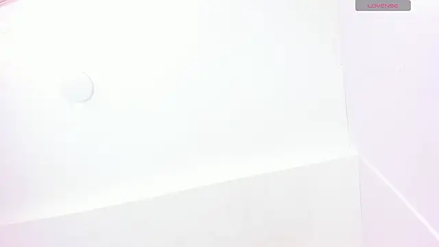 DaphneLloyd online show from December 7, 2:02 pm