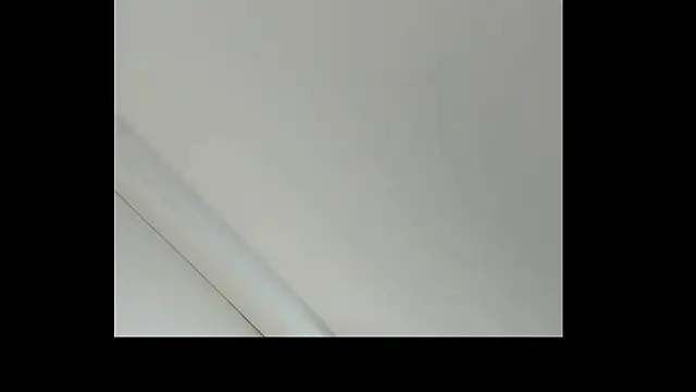 Snapshot of DaphneLloyd chatting on April 30, 6:20 am DaphneLloyd online show from April 30, 6:20 am