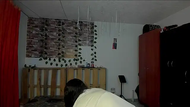 Snapshot of nicole_volkov chatting on November 15, 6:11 am nicole volkov online show from November 15, 6:11 am