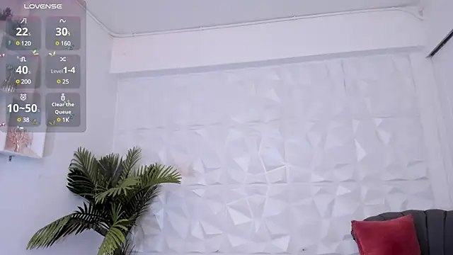 SaraaMills online show from January 14, 10:12 pm