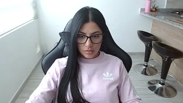 Snapshot of Charlotte_cute18 chatting on March 12, 7:53 pm Charlotte cute18 online show from March 12, 7:53 pm