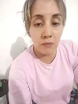 Isabel23zr online show from January 17, 3:43 pm