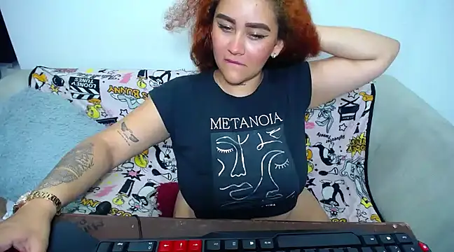 loly bigbooty4u online show from January 28, 3:25 am