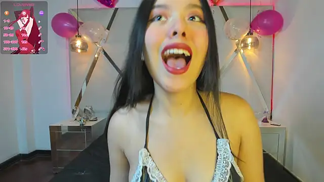 Snapshot of MarielQueenx chatting on January 27, 7:24 am MarielQueenx online show from January 27, 7:24 am