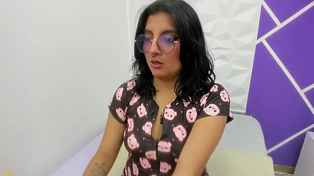 Snapshot of Alliccee chatting on January 23, 6:45 pm Alliccee online show from January 23, 6:45 pm