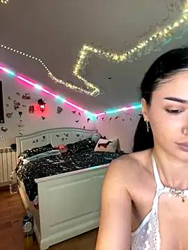 SelenaBee online show from November 22, 7:18 am