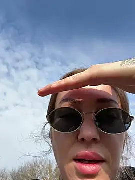 ElenaHaze online show from March 14, 9:35 am