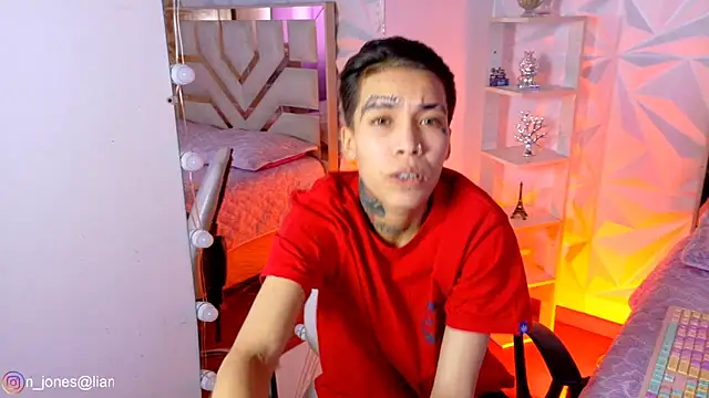 Jonesliam23 online show from May 15, 8:16 pm