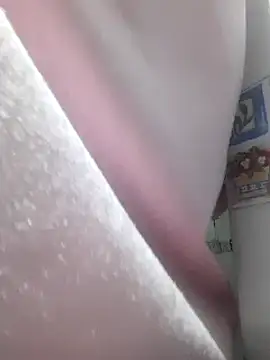 Snapshot of adaraSmiith chatting on December 21, 11:33 am adaraSmiith online show from December 21, 11:33 am