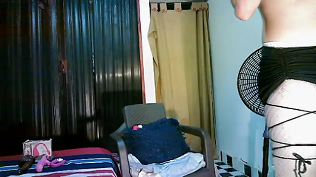 kimmiemm online show from February 17, 3:03 am