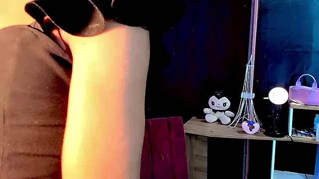 the-horus-girl online show from March 13, 12:48 am