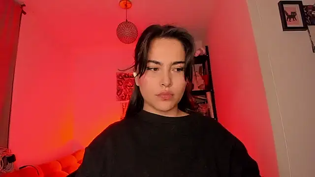 Snapshot of sol__angel chatting on March 10, 8:04 am sol angel online show from March 10, 8:04 am