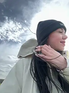 Vanesskaa online show from March 24, 1:38 pm