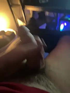 Snapshot of roro1133 chatting on January 30, 6:32 pm roro1133 online show from January 30, 6:32 pm