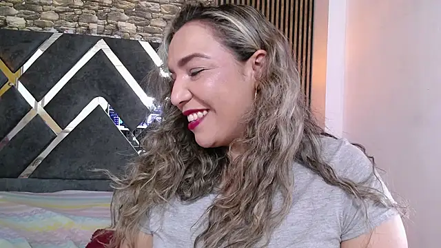 marie hss online show from February 17, 7:53 pm