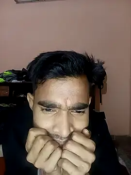 Snapshot of Jamesbonddeshi chatting on January 10, 4:51 pm Jamesbonddeshi online show from January 10, 4:51 pm