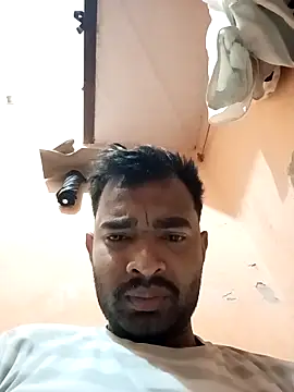 Snapshot of Jamesbonddeshi chatting on November 9, 5:33 pm Jamesbonddeshi online show from November 9, 5:33 pm