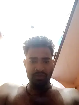 Snapshot of Jamesbonddeshi chatting on April 7, 6:19 pm Jamesbonddeshi online show from April 7, 6:19 pm