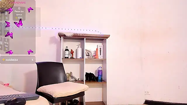 Snapshot of rose_scottt chatting on February 19, 2:44 pm rose scottt online show from February 19, 2:44 pm