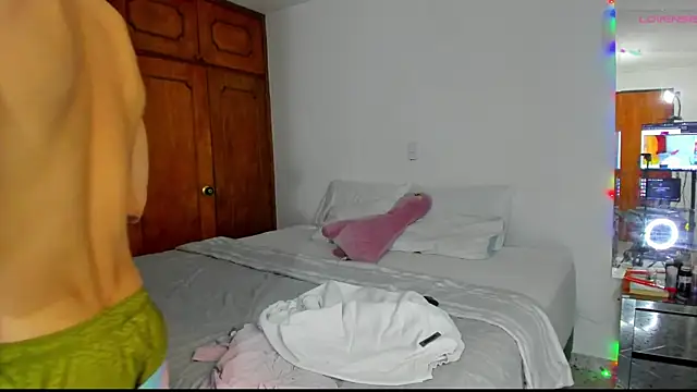 Jordyrodriiguez online show from February 7, 3:23 am