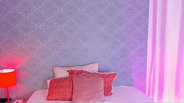 Snapshot of CatrinaRossi chatting on January 16, 7:52 pm CatrinaRossi online show from January 16, 7:52 pm