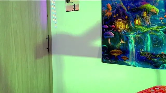 Snapshot of CatrinaRossi chatting on November 3, 10:42 pm CatrinaRossi online show from November 3, 10:42 pm