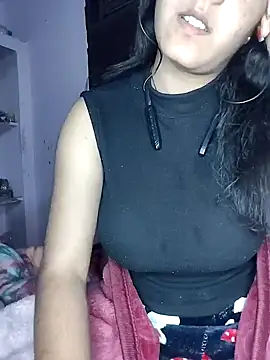 Snapshot of Bittu-rani chatting on December 4, 12:52 am Bittu-rani online show from December 4, 12:52 am