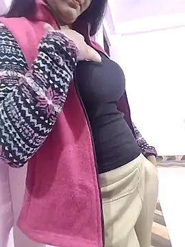 Snapshot of Bittu-rani chatting on December 10, 12:05 pm Bittu-rani online show from December 10, 12:05 pm