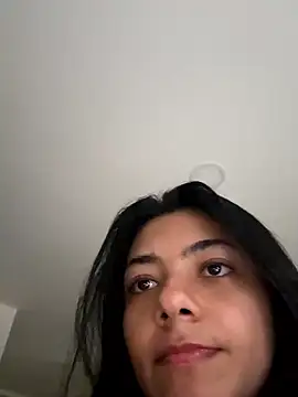 Snapshot of Liissa_cute_ chatting on January 18, 9:18 pm Liissa cute online show from January 18, 9:18 pm