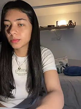 Snapshot of Liissa_cute_ chatting on February 3, 6:24 pm Liissa cute online show from February 3, 6:24 pm