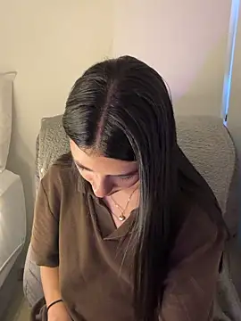 Liissa cute  online show from April 9, 7:30 pm