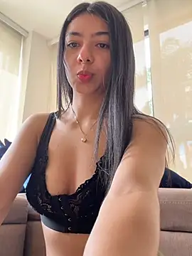 Liissa cute  online show from June 1, 7:59 pm