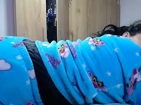 Sweeetness Milf online show from December 18, 3:22 pm