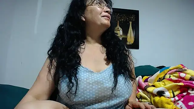 Sweeetness Milf online show from March 20, 9:26 am