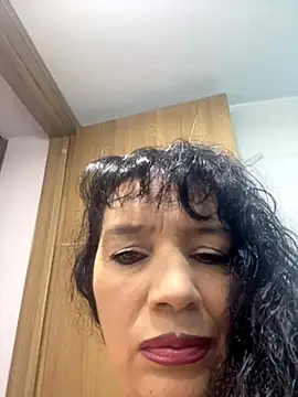 Sweeetness Milf online show from September 8, 9:14 pm