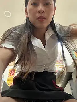 andii-1 online show from February 8, 2:15 am