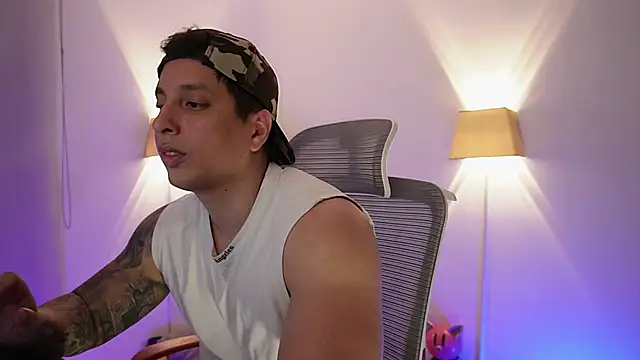 appolo allen online show from April 11, 4:39 am