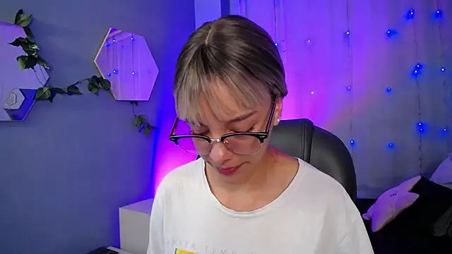 peyton golden1 online show from October 30, 3:08 am