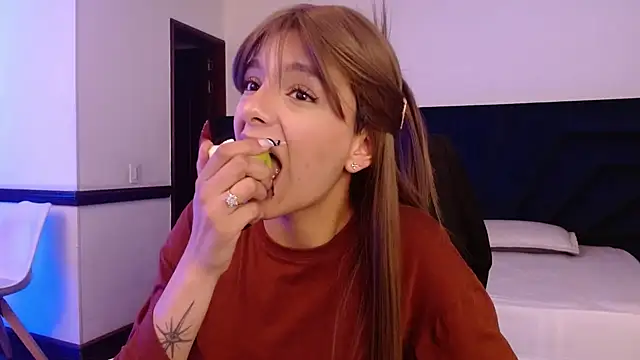 peyton golden1 online show from April 10, 3:12 am