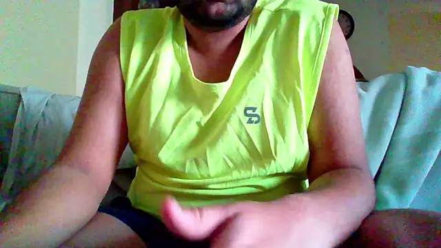 Snapshot of whoreboi98 chatting on December 28, 9:31 am whoreboi98 online show from December 28, 9:31 am