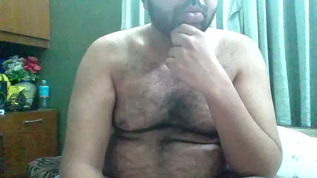 Snapshot of whoreboi98 chatting on February 11, 10:37 pm whoreboi98 online show from February 11, 10:37 pm