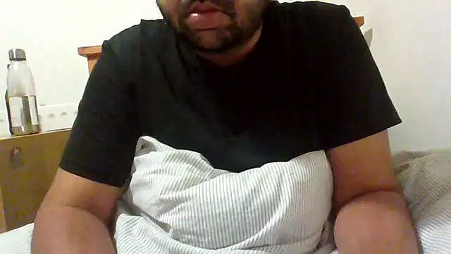 Snapshot of whoreboi98 chatting on April 11, 9:41 pm whoreboi98 online show from April 11, 9:41 pm