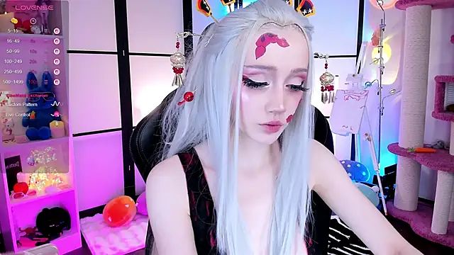 LilithLin online show from March 30, 6:42 pm