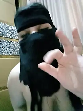 Snapshot of Naariman chatting on February 2, 1:08 pm Naariman online show from February 2, 1:08 pm