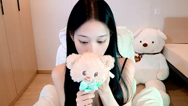 Xueb J online show from September 22, 10:50 am