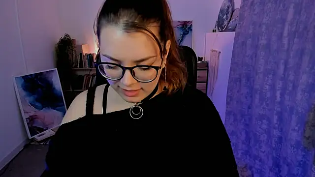 Snapshot of KeytSilvas chatting on December 15, 5:56 am KeytSilvas online show from December 15, 5:56 am