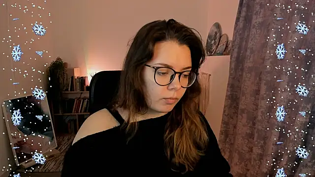 Snapshot of KeytSilvas chatting on December 16, 5:38 am KeytSilvas online show from December 16, 5:38 am