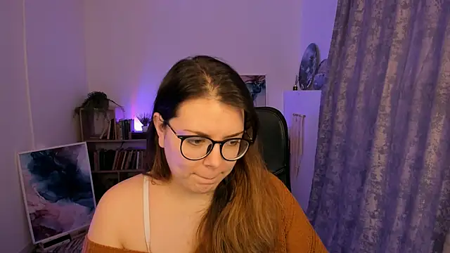 Snapshot of KeytSilvas chatting on January 4, 9:00 am KeytSilvas online show from January 4, 9:00 am