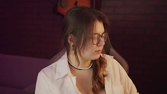 Snapshot of KeytSilvas chatting on January 6, 5:52 am KeytSilvas online show from January 6, 5:52 am